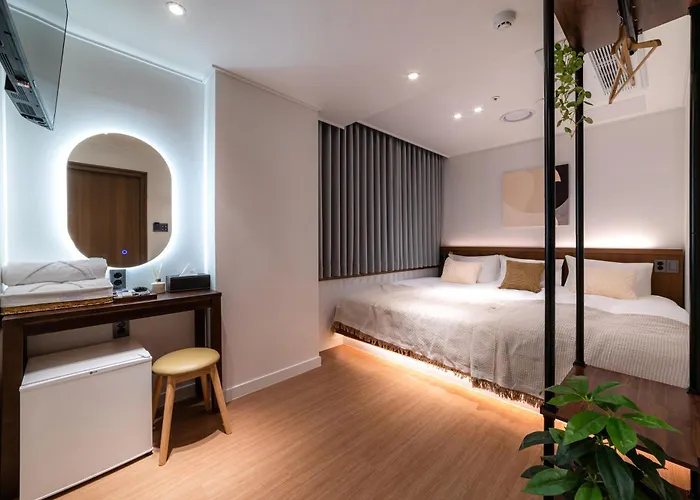 Laha Boutique Ddp Dongdaemun