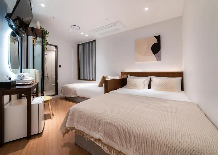 Laha Boutique Ddp Dongdaemun 2*