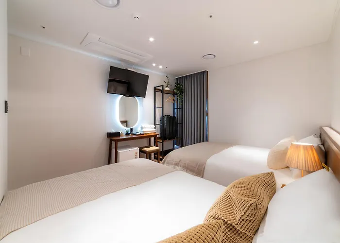 Laha Boutique Ddp Dongdaemun Seul