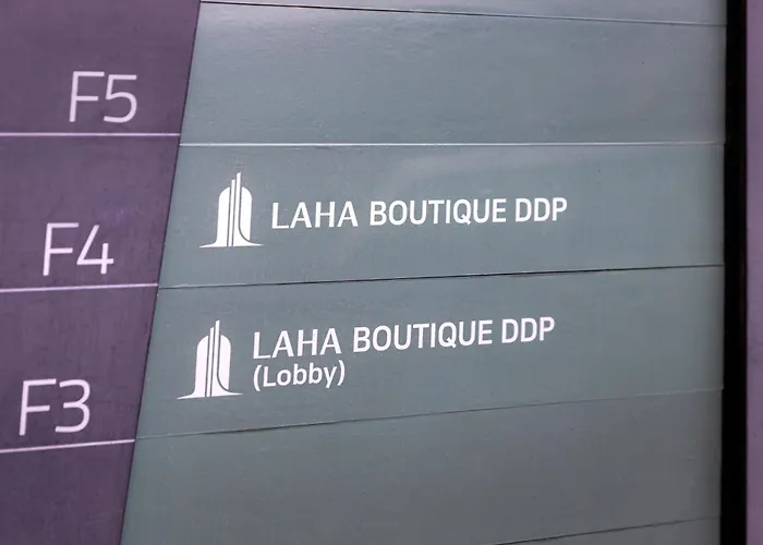 Laha Boutique Ddp Dongdaemun Seul